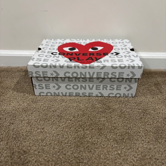 Women’s Converse Chuck Taylor All-Star Comme des Garçons PLAY Sneakers - Picture 6 of 6